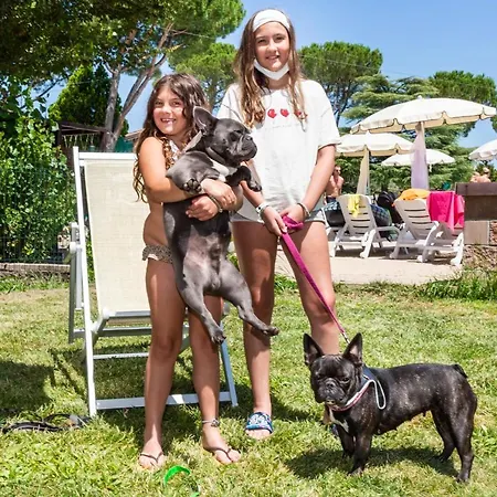 Hu Altomincio Village 3*