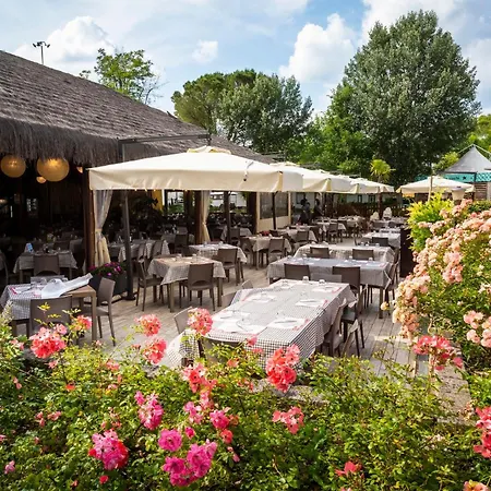 Kompleks wypoczynkowy Hu Altomincio Village Valeggio sul Mincio