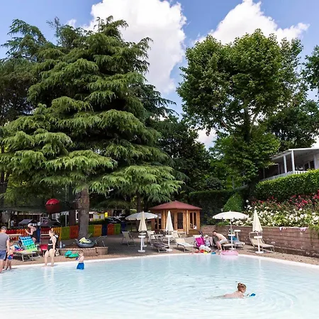 Hu Altomincio Village 3* Валеджо-суль-Минчо