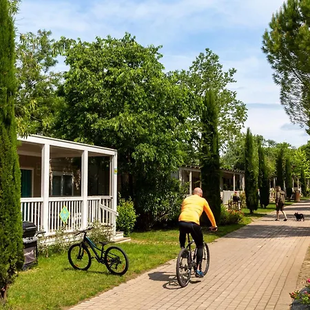 Hu Altomincio Village 3*
