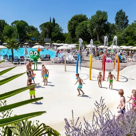Vakantiepark Hu Altomincio Village