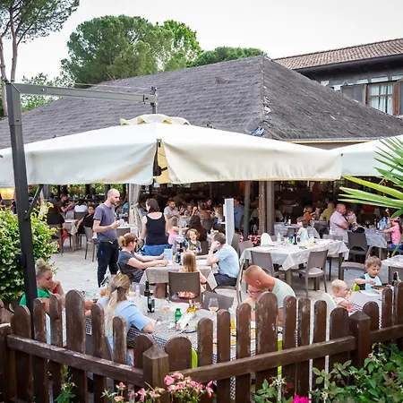 Hu Altomincio Village Ferienpark Valeggio sul Mincio