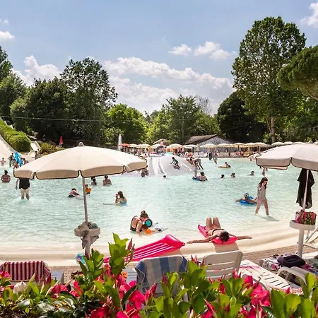 Vakantiepark Hu Altomincio Village Valeggio sul Mincio
