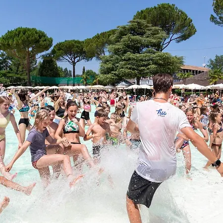 Hu Altomincio Village Vakantiepark 3*