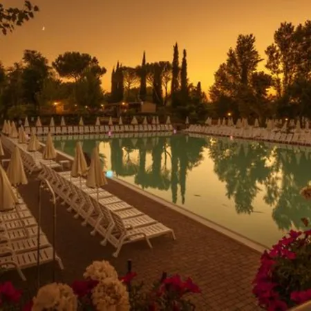 Hu Altomincio Village Vakantiepark Valeggio sul Mincio