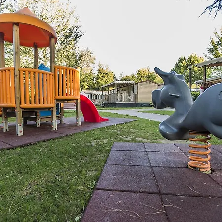 Vakantiepark Hu Altomincio Village Valeggio sul Mincio