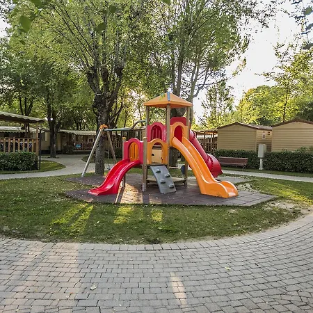 Vakantiepark Hu Altomincio Village 3*