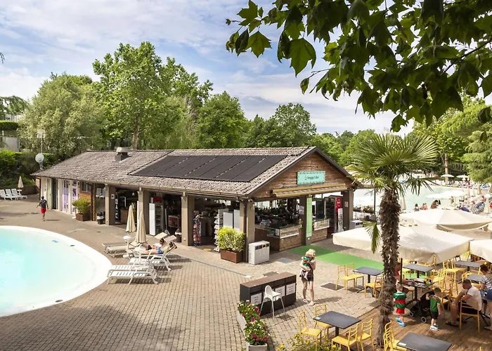 Prázdninový areál Hu Altomincio Village 3*