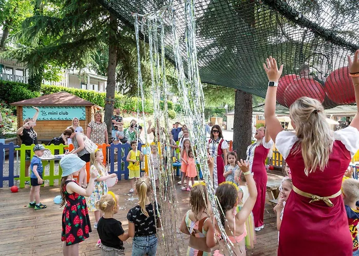 Hu Altomincio Village Prázdninový areál